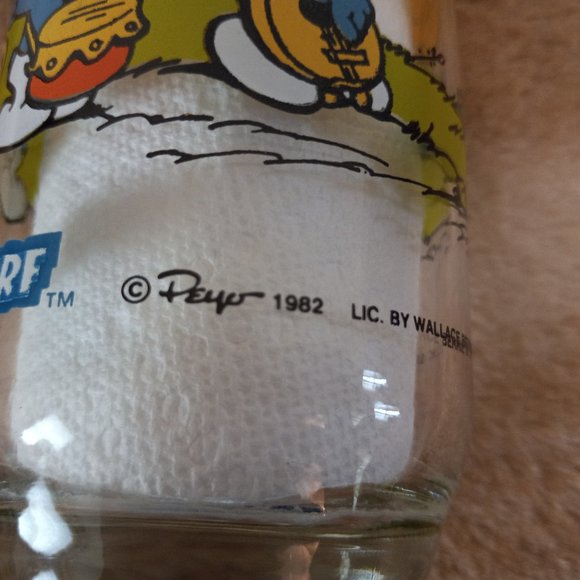 Vintage Grouchy Smurf Glass Peyo !982 Promotional Keepsake Collectible - Picture 6 of 7